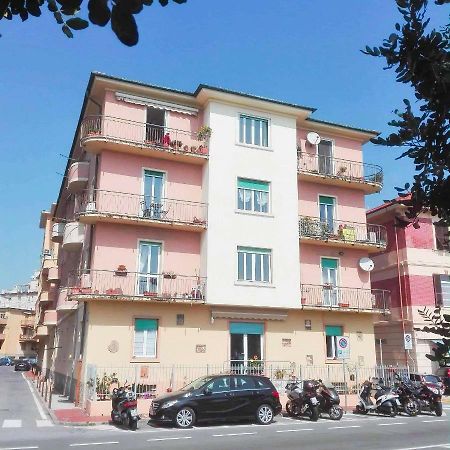 La Casetta Di Nonno Vittorio อัลบิสโซลามารินา ภายนอก รูปภาพ